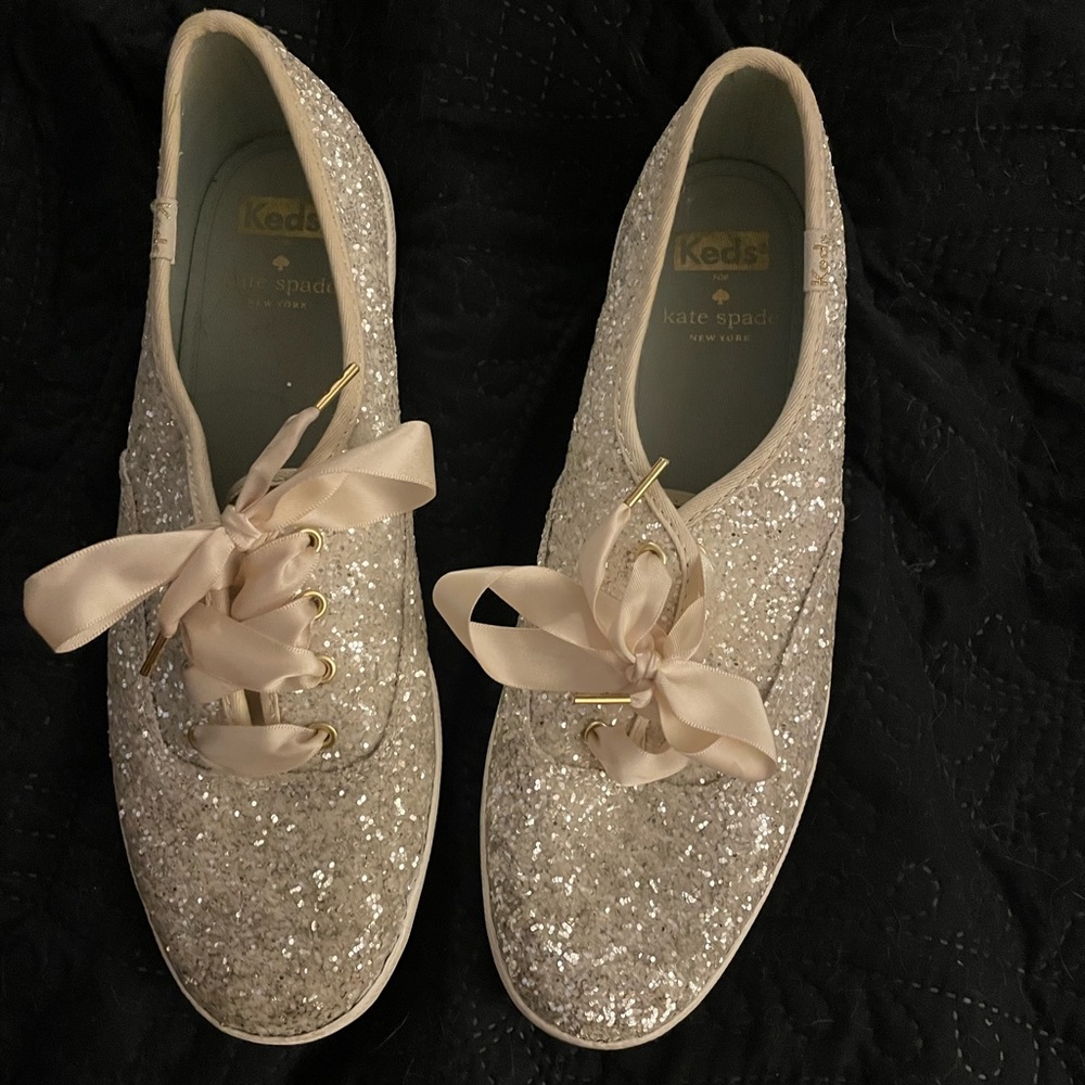 Gently Used- worn twice- Kate Spade